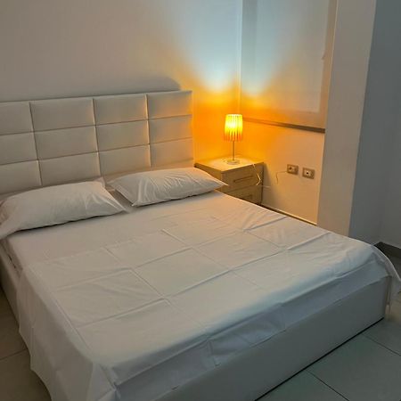 Sea View Apartment! Vlorë Εξωτερικό φωτογραφία